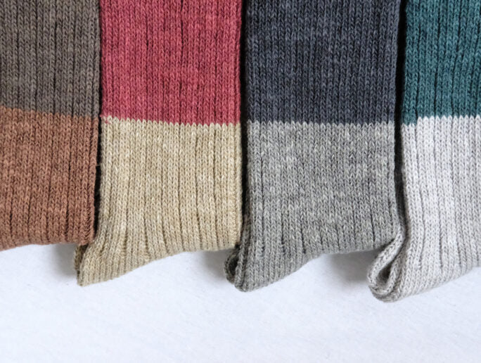 nishiguchi kutsushita : boston wool cotton slab socks - Red