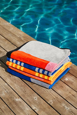 Load image into Gallery viewer, Lateral Objects Towels - Up Towel
