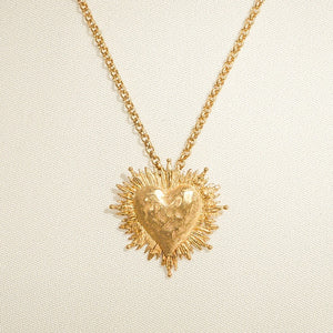 AMADA NECKLACE