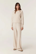 Load image into Gallery viewer, Cashmere Crew Jumper - Oatmeal
