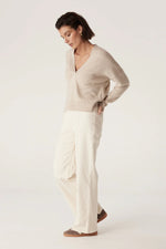 Load image into Gallery viewer, CABLE - Cashwool V Neck Jumper - Oatmeal
