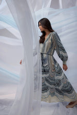 Load image into Gallery viewer, Maxime Dress Shell Print
