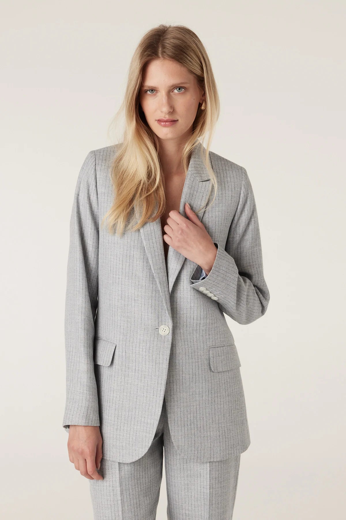 Ivy Linen Blazer