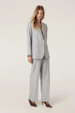 Load image into Gallery viewer, Ivy Linen Blazer
