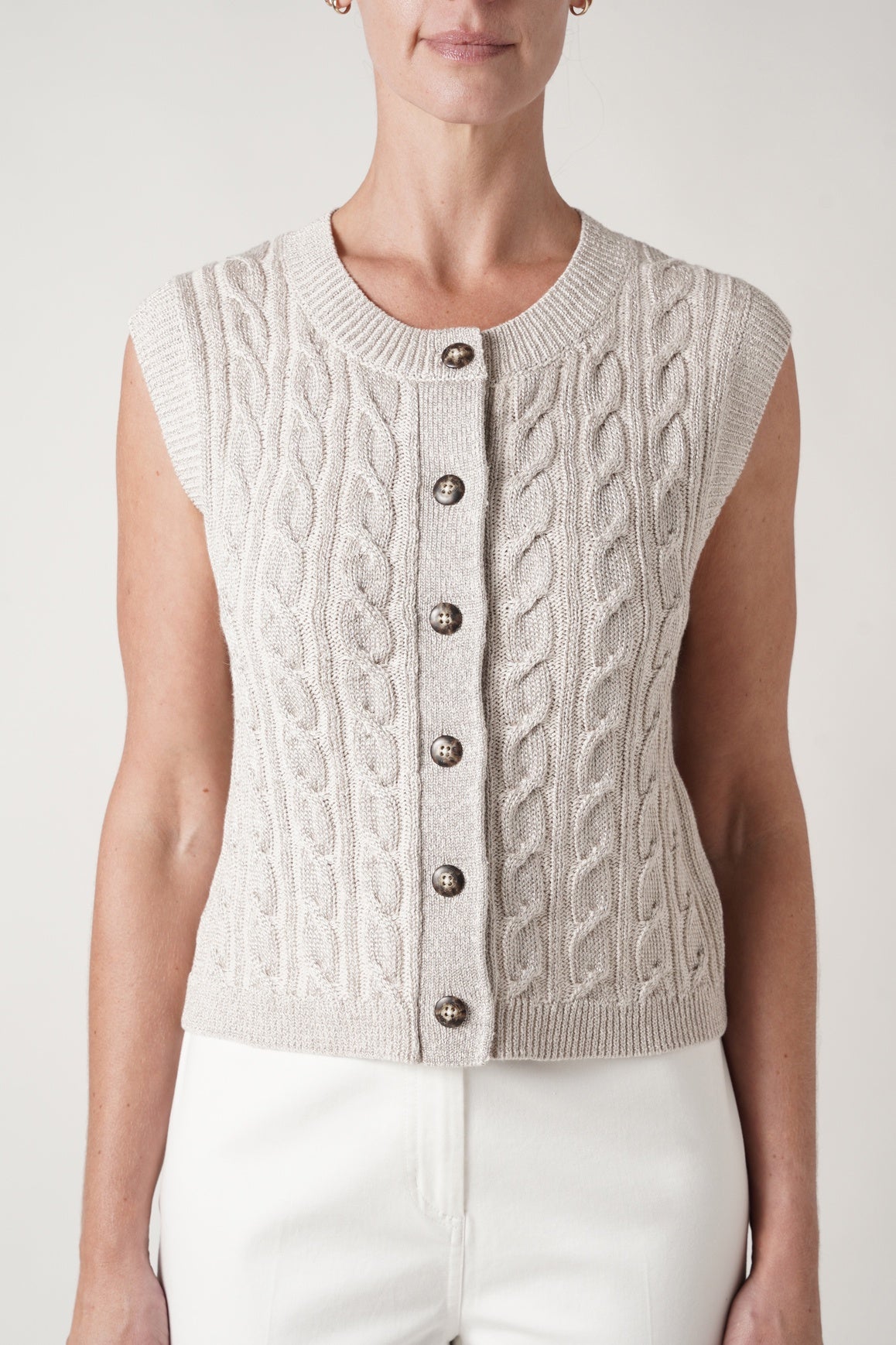 Lumen Cable Vest