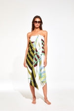 Load image into Gallery viewer, Beach Towel Shibuya Khaki

