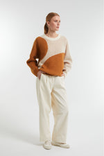 Load image into Gallery viewer, Caramel Nina Balloon Sweater
